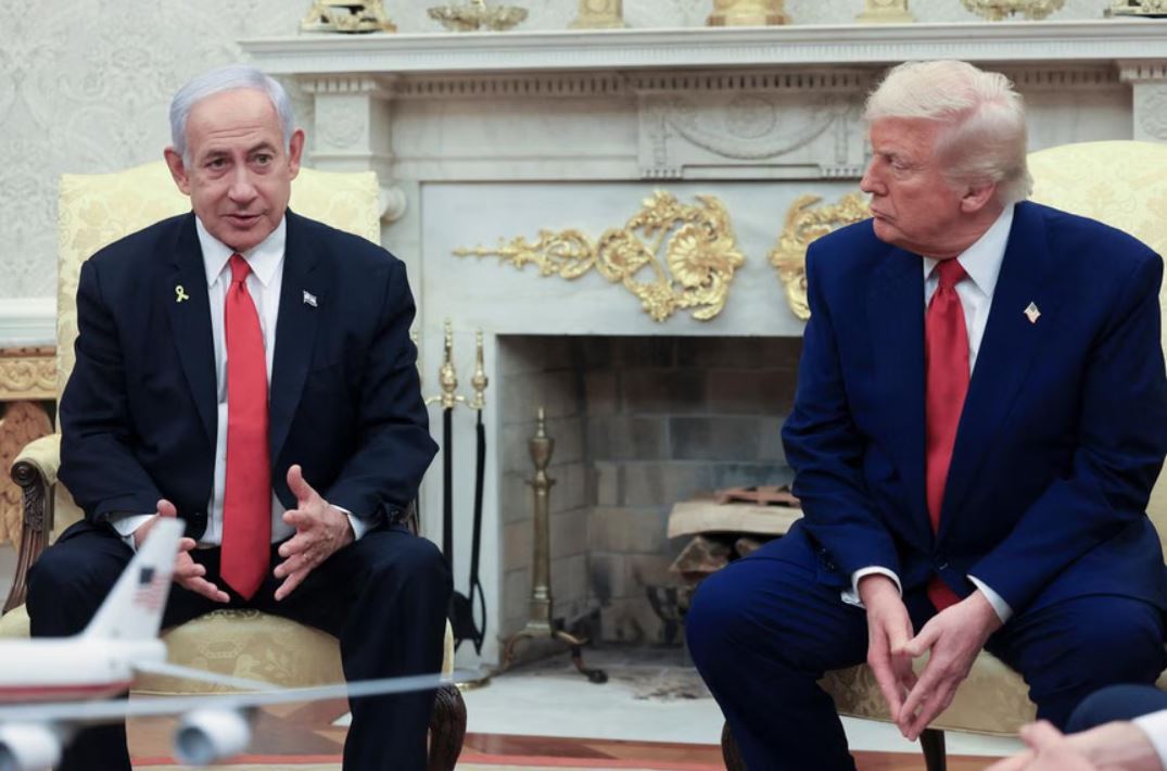 US President Donald Trump meets with Israeli Prime Minister Benjamin Netanyahu in the Oval Office at the White House, on April 7. (PHOTO: REUTERS)