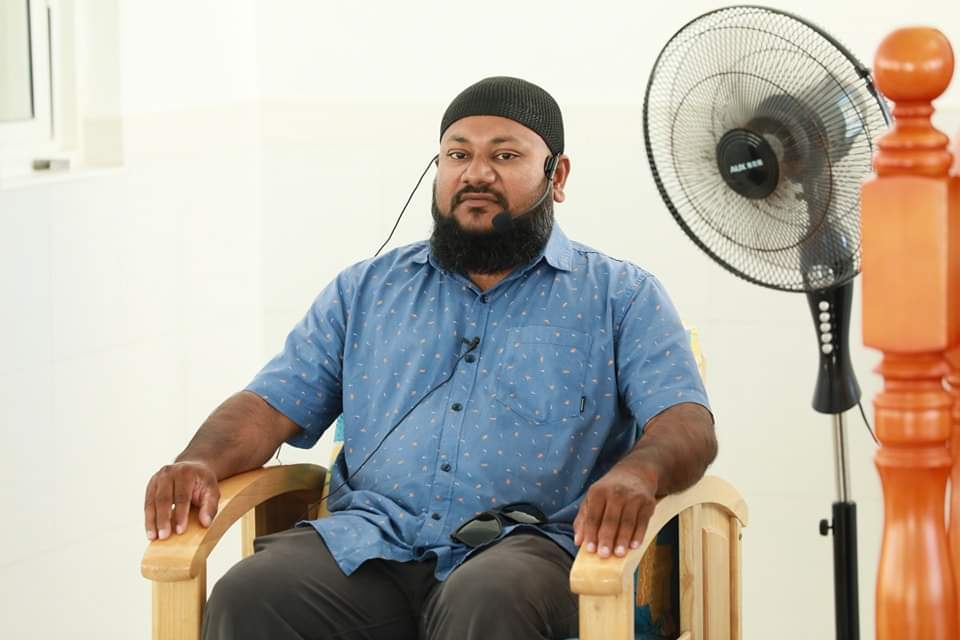 ދިވެހިން ބޭނުންވަނީ ލަވަކިޔައި ޑައިވްކުރާ ރައީސެއް ނޫން: ޒައިދު