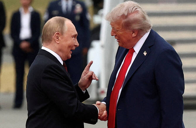 US President Donald Trump with Russian President Vladimir Putin, at Joint Base Elmendorf-Richardson in Anchorage, Alaska, US, on August 15, 2025. (REUTERS/File Photo)