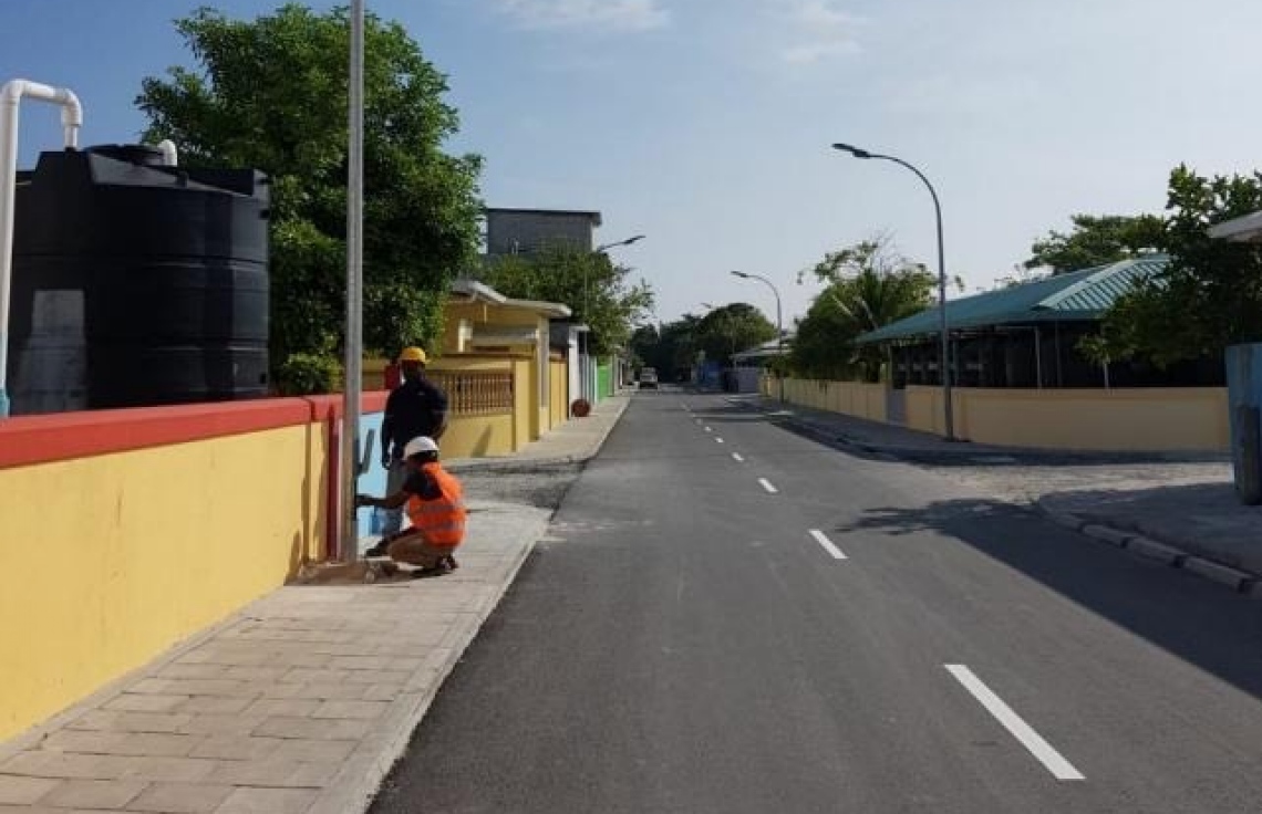 ދުވާފަރު މަގުތަކުގައި ތާރު އަޅައި ޒަމާނީ ފެންވަރަށް ތަރައްގީކޮށްފި