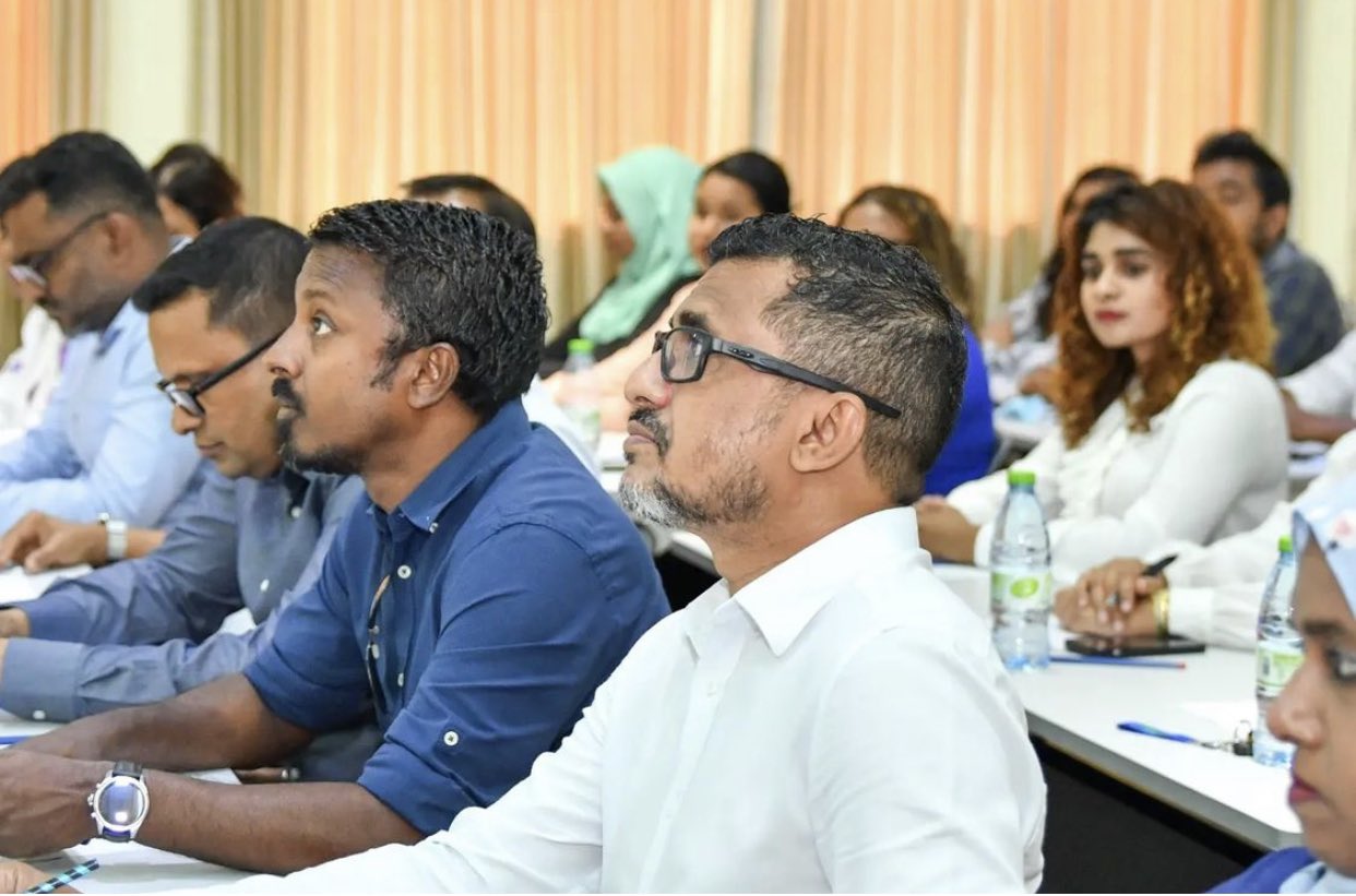 ހަމައެކަނި އެމްޑީޕީގެ މެންބަރުން ލާވޯޓަކުން ރާއްޖޭގެ ރައީސްކަމެއް ނުކުރެވޭނެ - ޝަރީފް