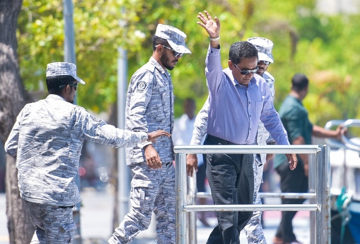 ރައީސް ޔާމީންގެ އެކައުންޓުތައް ހިފަހައްޓަން އެދުނު މައްސަލައިގެ އަޑުއެހުންތައް ނިންމާލައިފި