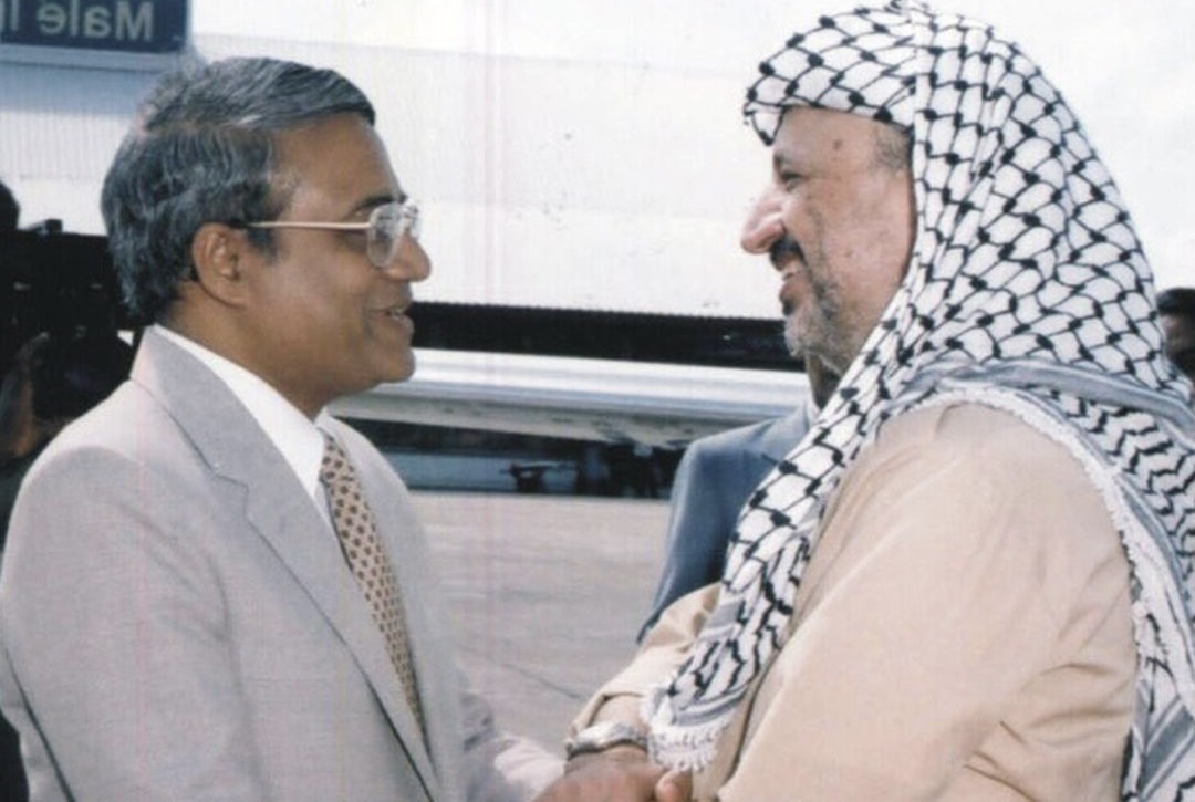 ފަލަސްތީނުގެ ރައްޔިތުން މަރަމުންދާއިރު އަރަބި ލީޑަރުން ތިއްބެވީ ކުޅިބަލަން: މައުމޫން