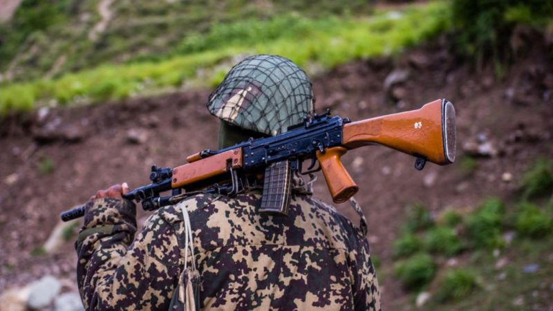 އިންޑިޔާއިން ހައްޔަރުކޮށްފައިވާ ޗައިނާ ސިފަައިންގެ މީހާ ދޫކޮށްލައިފި