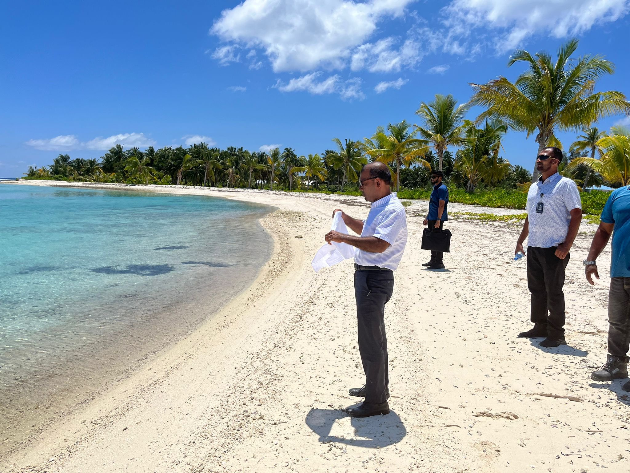 އިންޑިއާގެ އެހީގައި އައްޑޫގައި ހިންގާ މަޝްރޫއުތަކަށް ނަޝީދުގެ ތައުރީފު