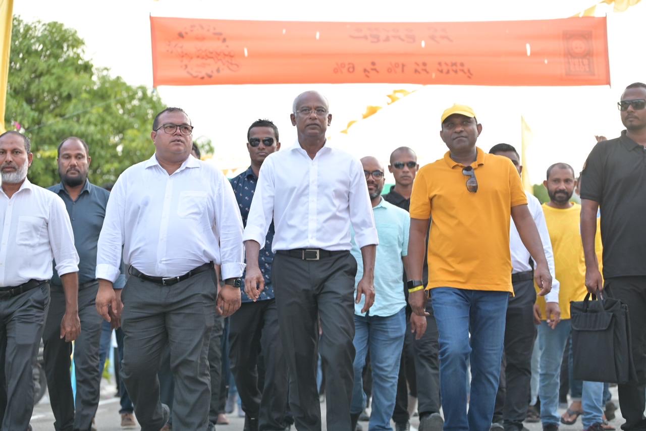 ހުވަދޫ ދަތުރުފުޅަށްފަހު ރައީސް މާލެ ވަޑައިގެންފި