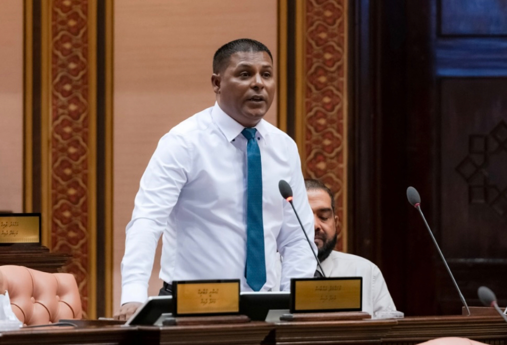 ފެންނަނީ ކުރީ ސަރުކާރުތަކުން ވައްކަން ކުރިއޭ ކިޔައިގެން ހަގީގަތް އޮޅުވާލަން އުޅޭ މަންޒަރު: އައްބާސް