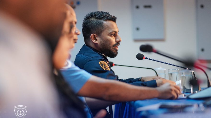 ވިސާ ފީ ދެއްކިއަސް ގާނޫނަށް ބޯނުލަނބާނަމަ ޑީޕޯޓުކުރެވޭނެ: އިމިގްރޭޝަން