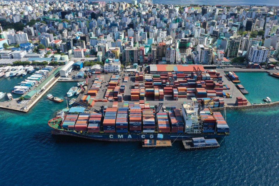 ތިލަފުށީ ބަނދަރު ކުއްޔަށް ދިނުމަކީ ޖީއެމްއާރަށް އެއާޕޯޓް ވިއްކާލުން ފަދަ ކަމެއް: އުމަރު