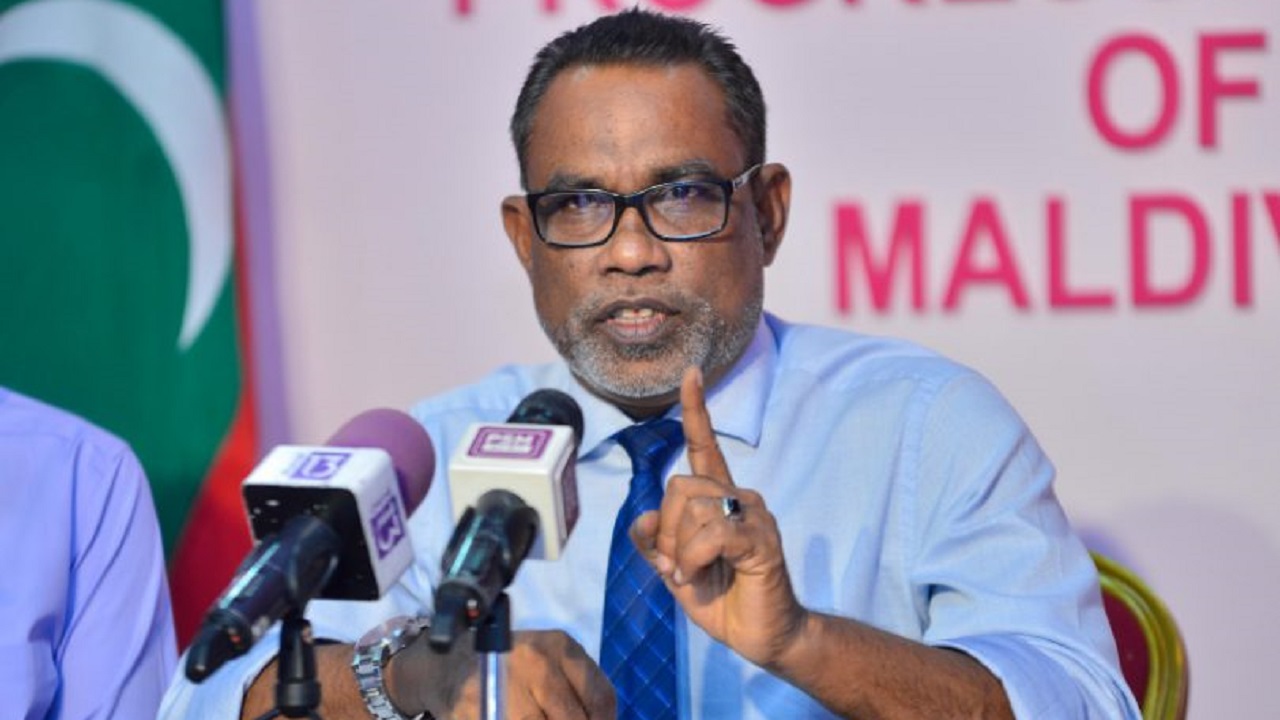 ސަރުކާރުން ދަނީ ދިފާޢުވުމުގެ ޙައްޤުން ރައީސް ޔާމީން މަޙްރޫމްކުރަމުން - އަދުރޭ