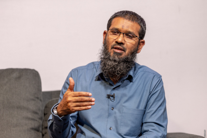 އިންޑިއާ ސިފައިން ރާއްޖެއިން ބޭލުމުން ޝައިހް ސަމީރުގެ ތައުރީފް ރައީސް މުޢިއްޒަށް