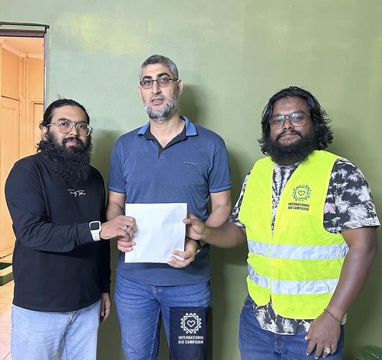 ފަލަސްތީނުގެ ޕްރޮފެސަރުގެ އާއިލާ ޣައްޒާއިން ނެރެން ދައްކަންޖެހޭ ފައިސާ ހަވާލުކޮށްފި