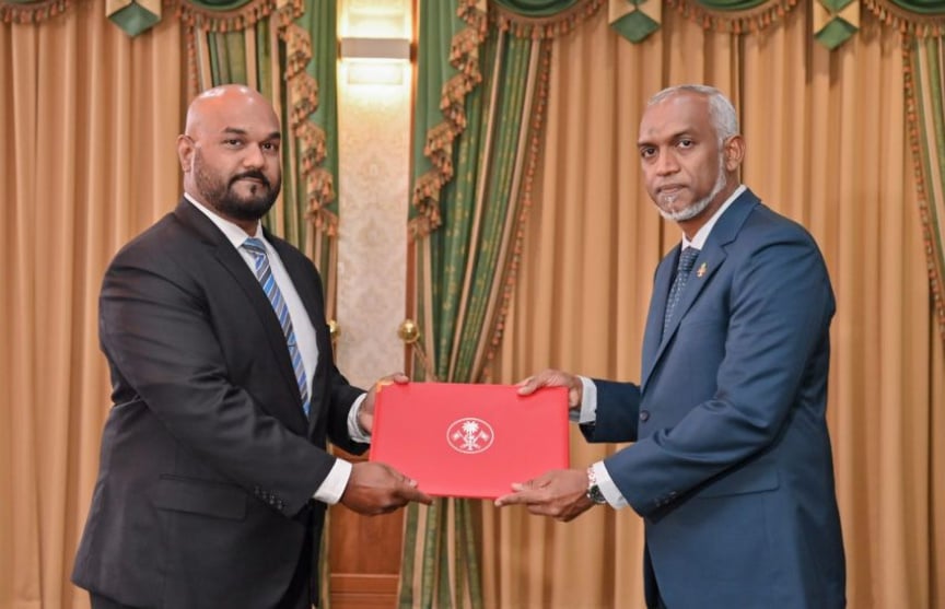 ސްޓޭޓް މިނިސްޓަރުގެ މަގާމަށް ބަދަލުކުރުމުން މާނިއު އިސްތިއުފާދީފި