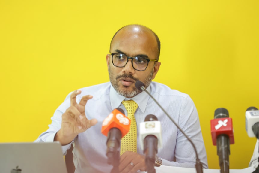 ވިޔަފާރިވެރިންނާއި ޖައްސާލުމަކީ އިގުތިސާދަށް ގަސްތުގައި ދޭ ބޮޑު ގެއްލުމެއް: އަމީރު