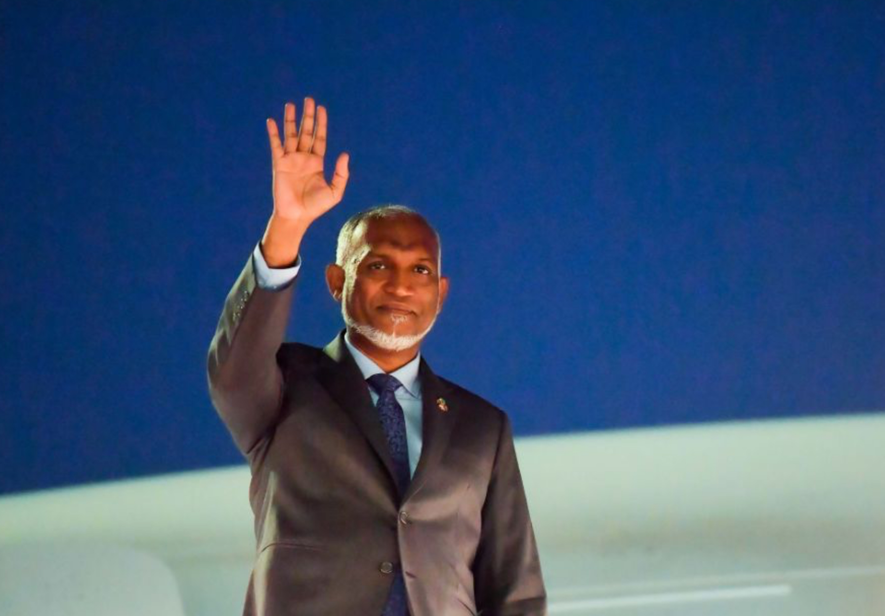 ލިވަޕޫލާއެކު ފަތުރުވެރިކަން އިސްތިހާރު ކުރުމަށް ރައީސް އިނގިރޭސިވިލާތަށް