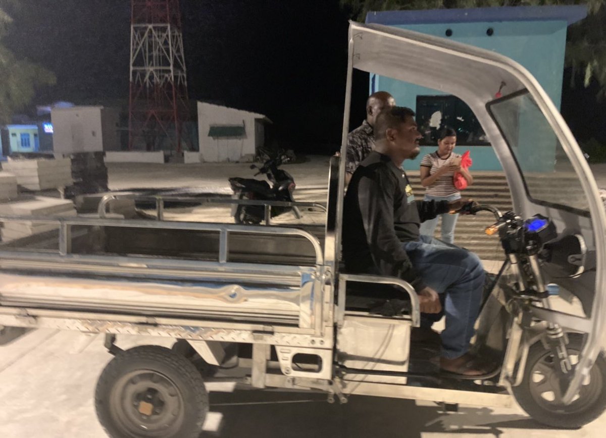 ކޮމަންޑޫގައި ބަލިމީހުން އުފުލާނެ އެމްބިއުލާންސެއް ނެތްކަމަށް ވިދާޅުވުމުން ދުންޔާ ހޫނުފެނަށް