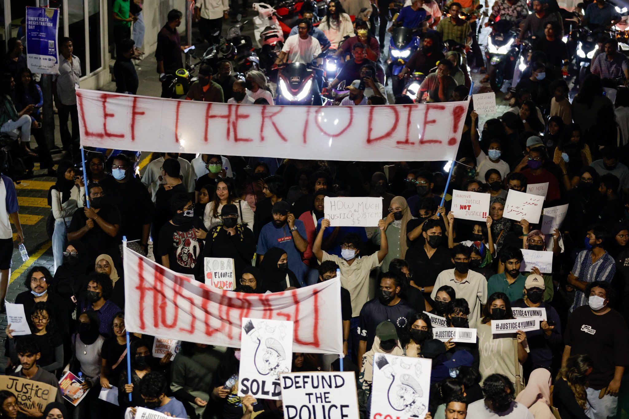 މުޒާހަރާ ރޫޅާލީ އާންމު ރައްޔިތުންގެ ދިރިއުޅުމަށް އުނދަގޫވާތީ ނަސޭހަތްދިނުމަށްފަހު: ފުލުހުން