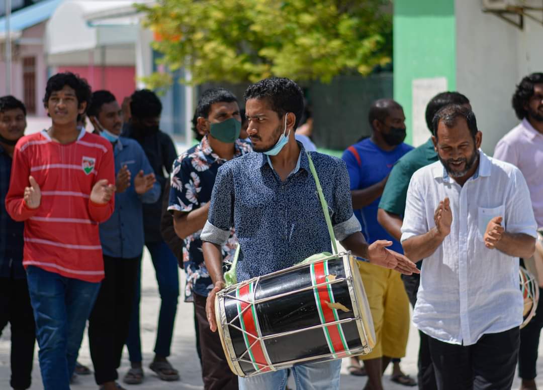 ބޮޑު ޗުއްޓީއަށްފަހު ގޭބަންދަށް؟ ނޫނީ ފިޔަވަޅުތަކުގައި ހިފަހަށްޓާ!