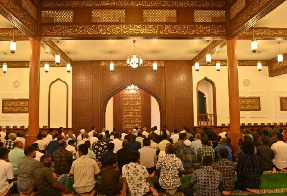 ޚަޠީބު ސަސްޕެންޑްކުރީ ހުތުބާއަށް އުނި އިތުރު ގެނައުމުން: މިނިސްޓްރީ