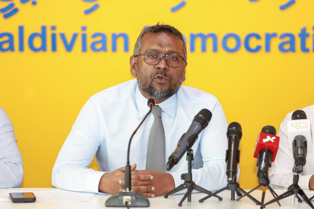 ރައްޔިތުންގެ ބާރުވެރިކަން ކަށަވަރު ކުރެވޭނެ ނިޒާމީ އިންތިޒާމުތައް ފުނޑާލައިފި: ފައްޔާޒު