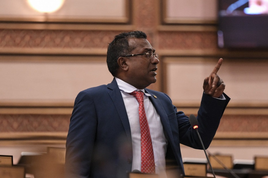 ޤައިދީންނަށް އަފްއާމް ދިނުމަށް ގޮވާލައި ޖާބިރުގެ ޤަރާރެއް