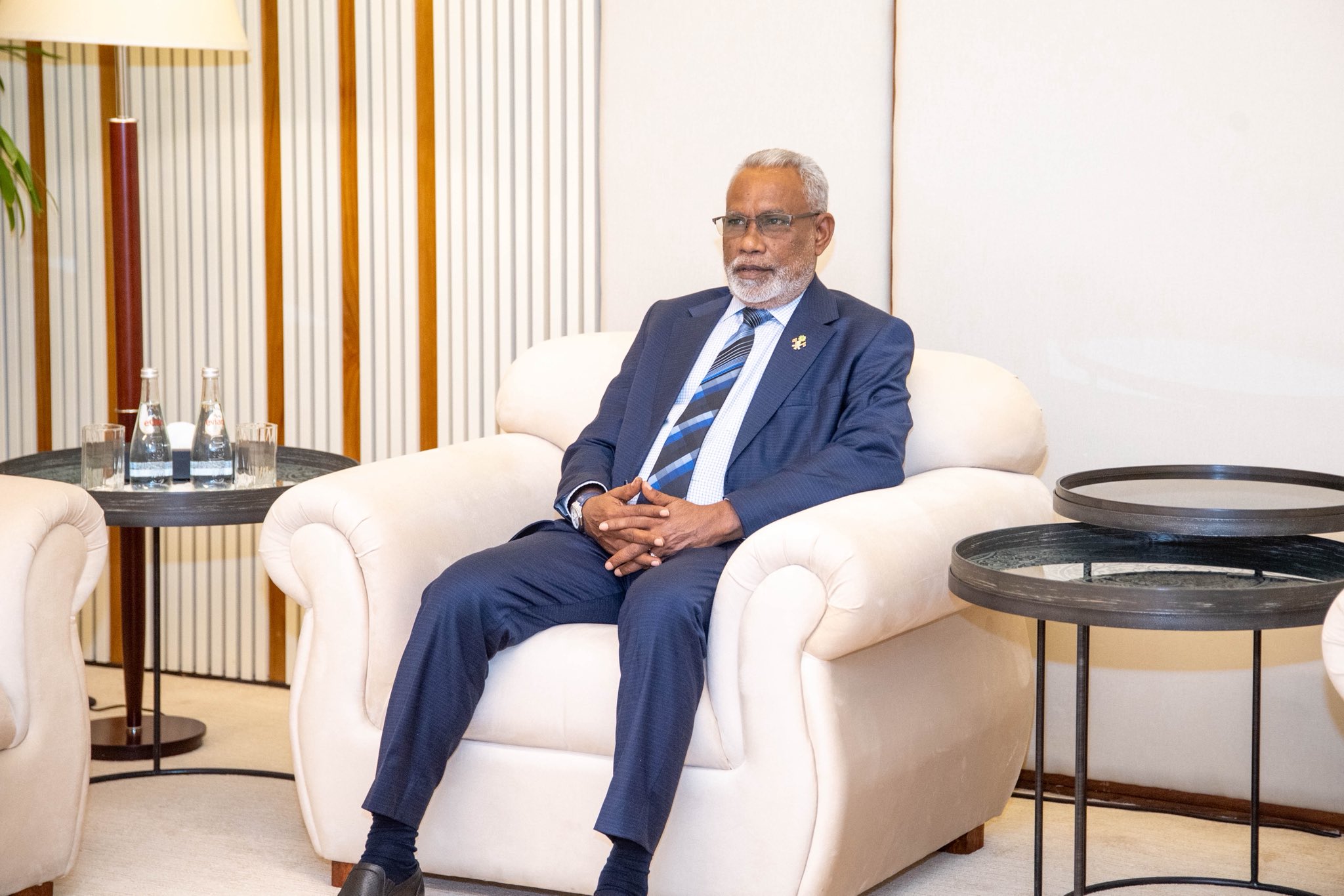 ސްޕީކާސް އޮފް ޕާލިމަންޓުގައި ބައިވެރިވެ ވަޑައިގަތުމަށްފަހު އަބްދުއްރަހީމް ރާއްޖެއަށް