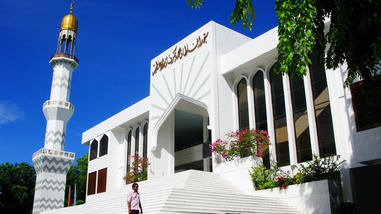 ނޮވެމްބަރު 17 ގައި އިސްލާމީ މަރުކަޒުގެ ދެކުނާއި އިރުމަތީފަރާތް ބޭނުންކުރަން އަންގައިފި