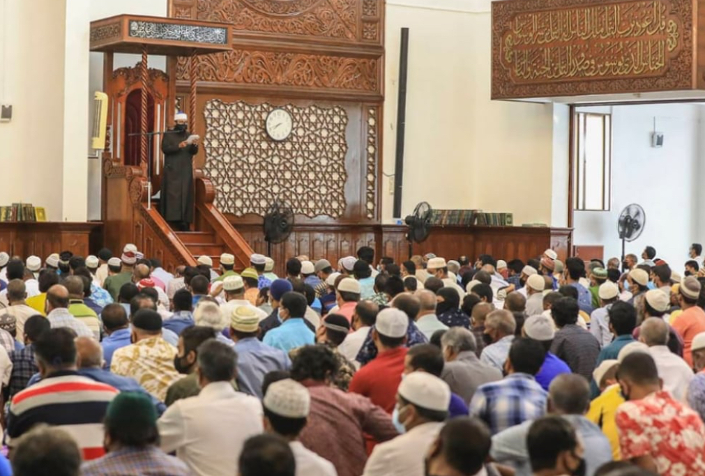 ޞާލިހު އަމަލުކުރާ މުއުމިނުންނަށް ރަނގަޅު ބާއްޖަވެރި ދިރިއުޅުމެއް ދެއްވާނެ: ހުތުބާ