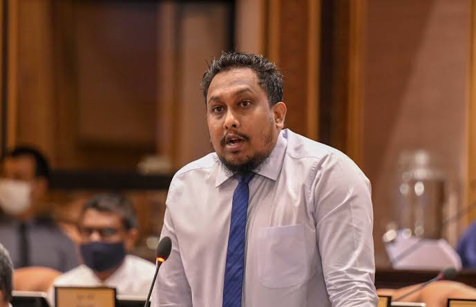 މޮސްޓާ ސަރުކާރަށް: އާ މަޖިލީހުގެ ސުޕަ މެޖޯރިޓީ ބޭނުންނަމަ އިންތިހާބު ފަސްކުރޭ!