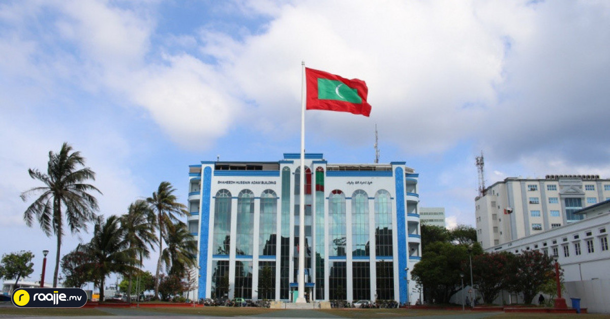 އޮލިމްޕިކް ކޮމެޓީ ހިންގަމުންދިޔަ އިމާރާތުން ވައްކަންކުރި މައްސަލައެއް ފުލުހުން ބަލަނީ