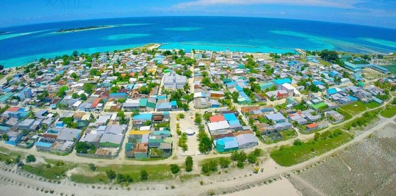 ހިންނަވަރުން ކޯވިޑަށް ޕޮޒިޓިވި މީހަކު ފެނުމުން މޮނިޓަރިންއަށް!