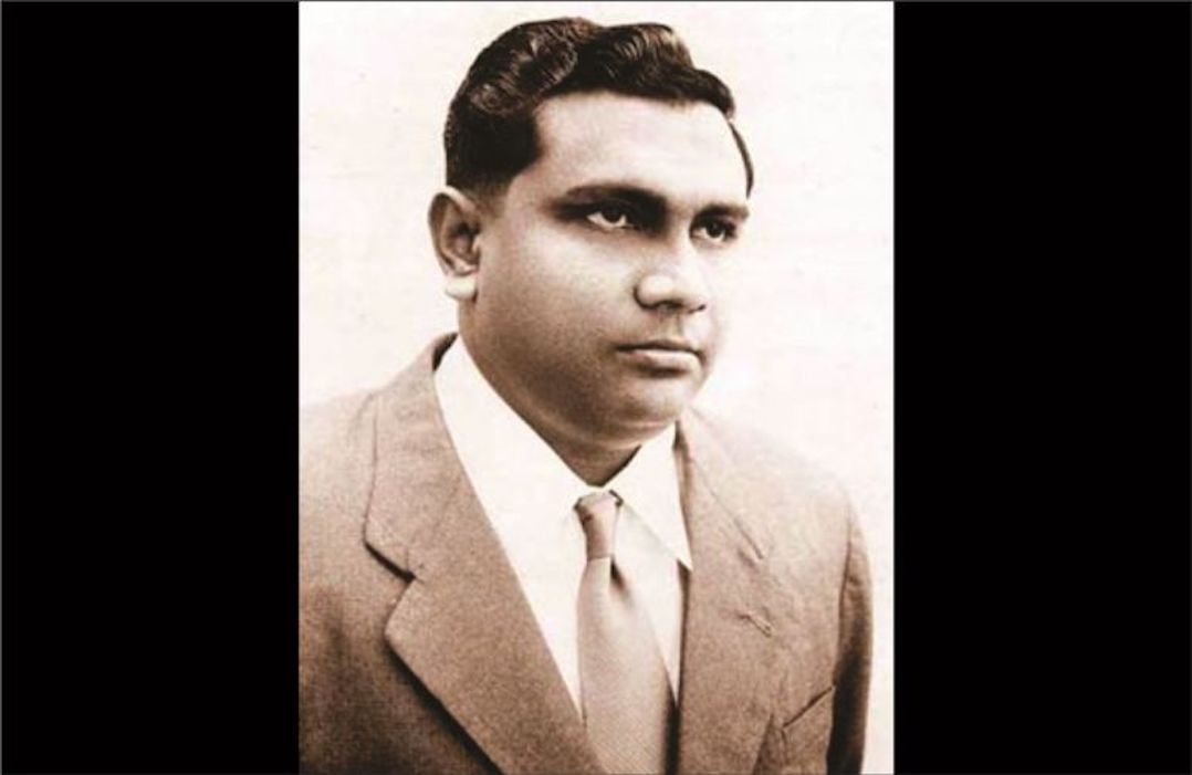 މިނިވަންކަމުގެ ބަޠަލު އަމިއްލައަށް އަރުވާލެވުނީ ކީއްވެ؟