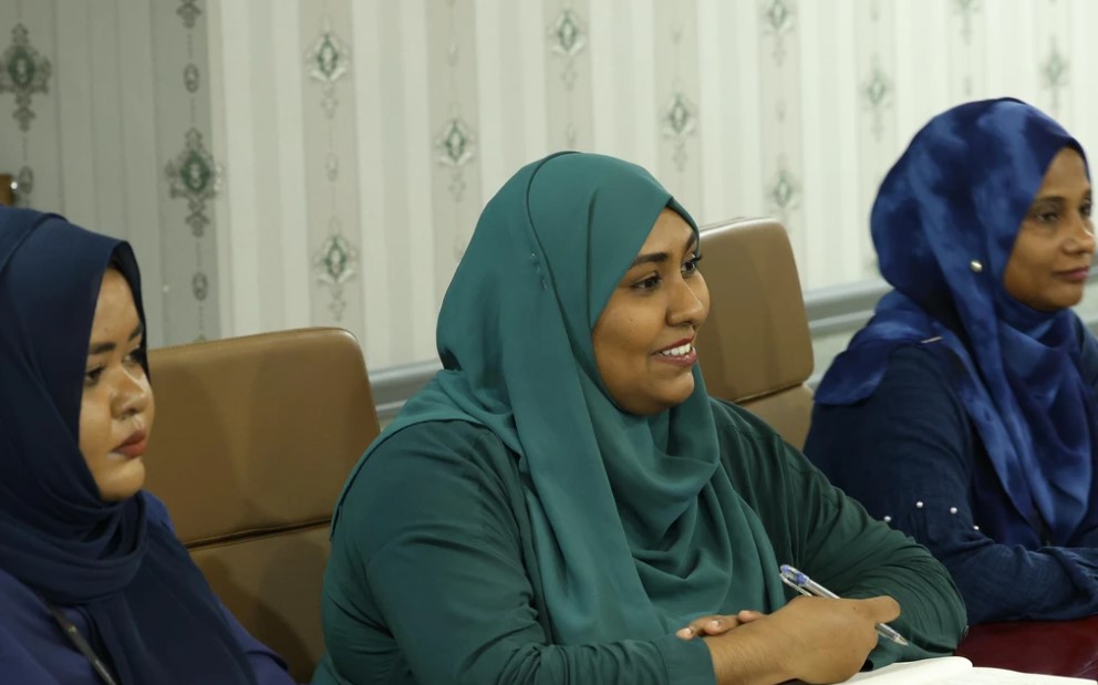 ޑޮކްޓަރަށް ދެއްކުމުގައި ދިމާވާ ދަތިތައް ހައްލުކުރަން މަޝްވަރާތަކެއް ބާއްވައިފި