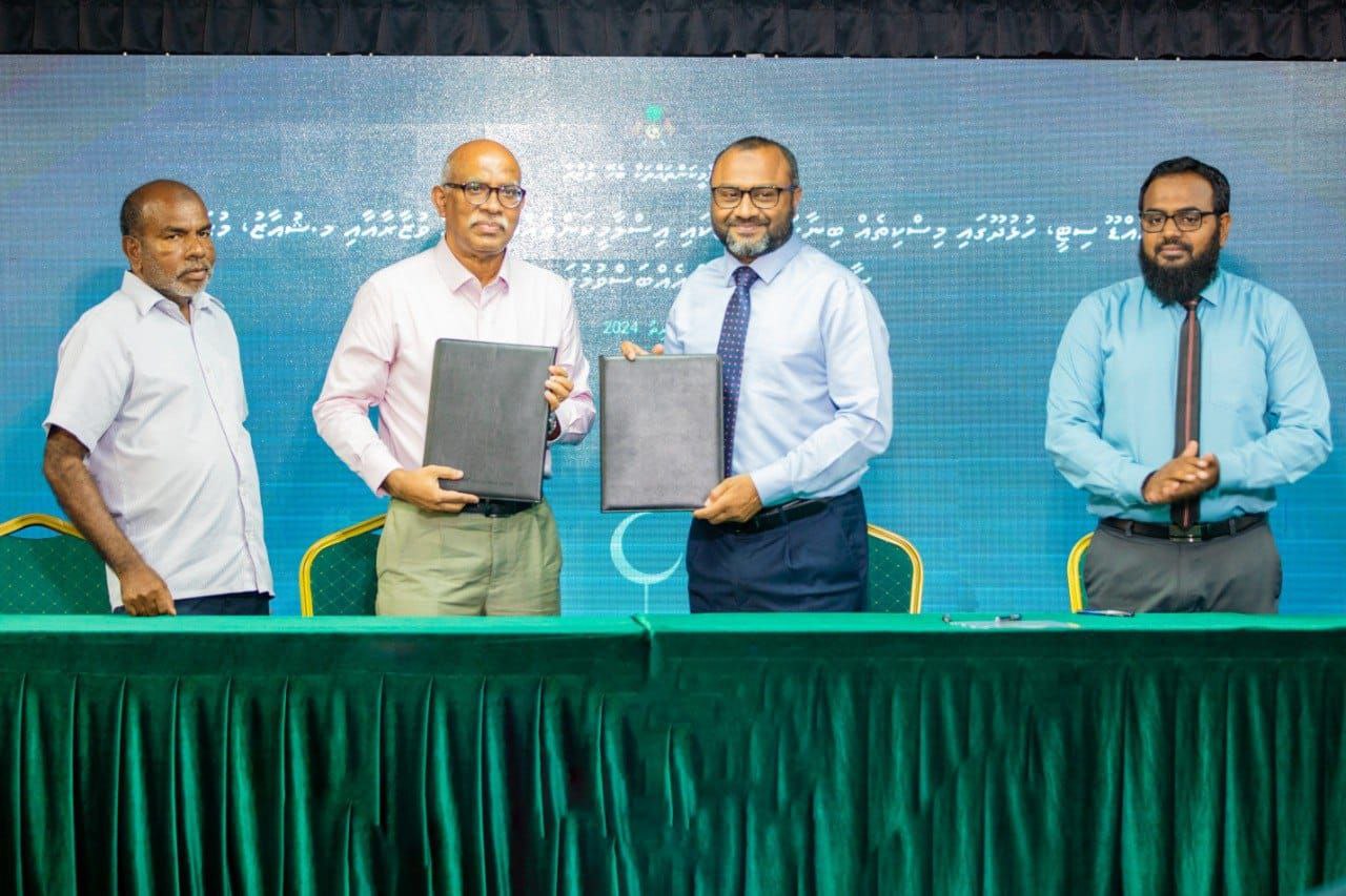 އަމިއްލަ ޚަރަދުގައި ތިން މިސްކިތެއް އެޅުމަށް ޙަވާލުކޮށްފި