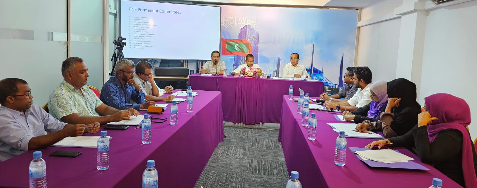 ޕީއެންއެފްގެ ފުރަތަމަ ސެނެޓް ބައްދަލުވުން ބާއްވައި ހަތަރު ކޮމިޓީޢަކަަށް މެމްބަރުން އިންތިހާބުކޮށްފި