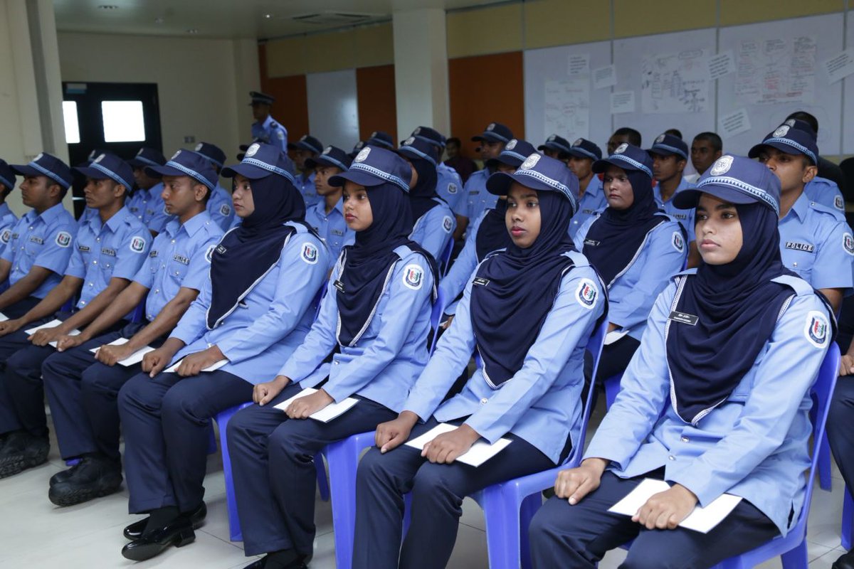 ކުޑަކުދިންނާގުޅޭ މައްސަލަތައް ތަހުޤީޤްކުރަން ޚާއްސަ ތަމްރީނުލިބިފައިވާ 300 ފުލުހުން