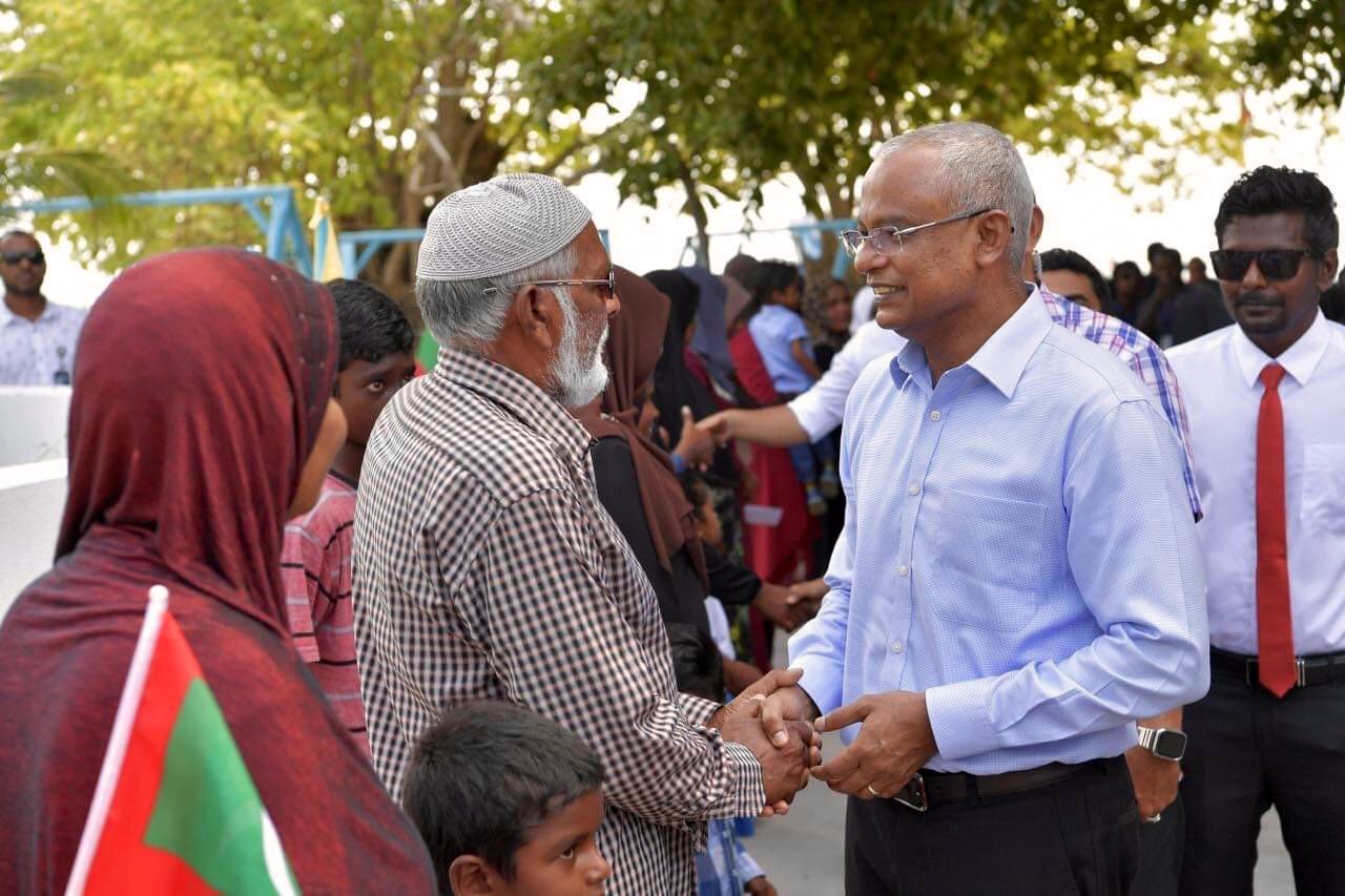 ށ. އަތޮޅުގެ ދަތުރުފަތުރުގެ ދަތިތަކަށް މިއަހަރު ހައްލެއް ލިބޭނެ: ރައީސް