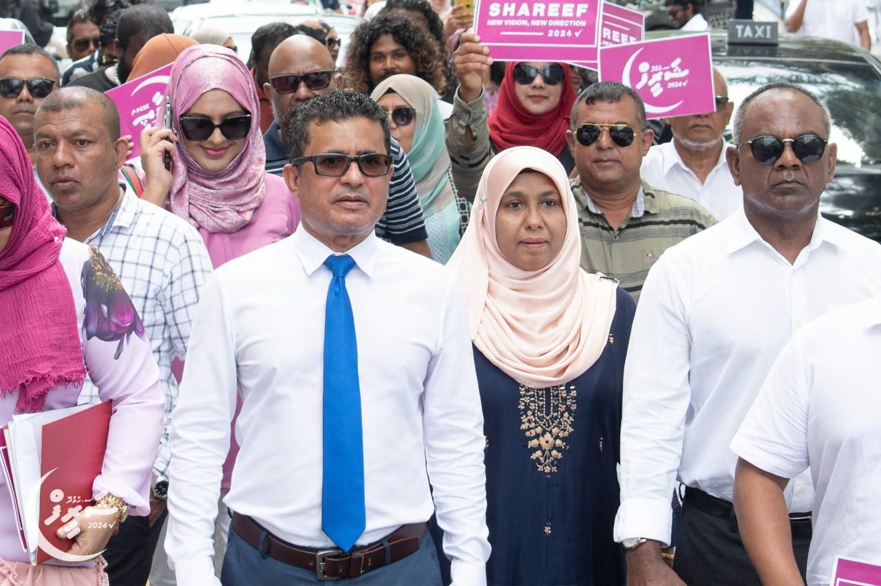 އަމިއްލަގޮތުން މަޖިލީހަށް ވާދަކުރެއްވުމަށް ޝަރީފް ފޯމް ހުށައަޅުއްވައިފި