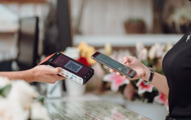 ރުފިޔާ އެކައުންްޓުން ދެން ބޭރުގައި ކިޔަވާ ދަރިވަރުންނަށް ވެސް ޑޮލަރު ނުލިބޭނެ: ބީއެމްއެލް