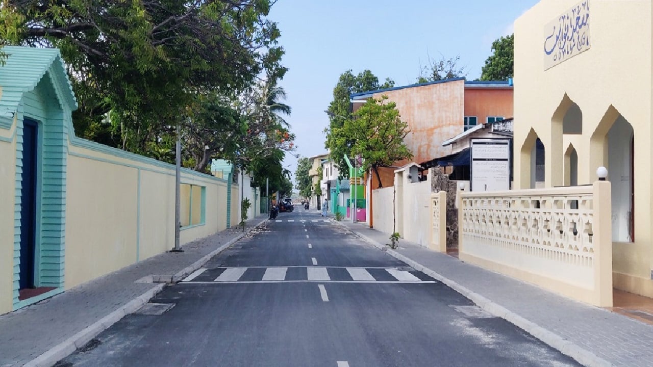 އޭދަފުށީ އެކްސިޑެންޓުގައި މީހަކު ނިޔާވުން: ޕިކަޕް ޑްރައިވަރުގެ ބަންދަށް 15 ދުވަސް އިތުރުކޮށްފި