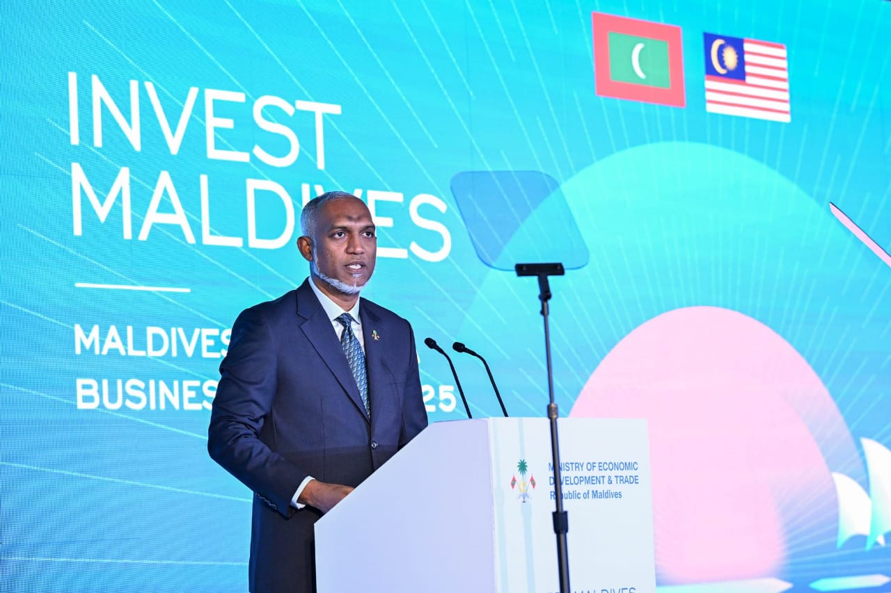 މެލޭޝިޔާގެ ވިޔަފާރިތަކަށް ރާއްޖޭގެ ތަރައްޤީގައި ބައިވެރިވުމަށް ރައީސް ދައުވަތު ދެއްވައިފި