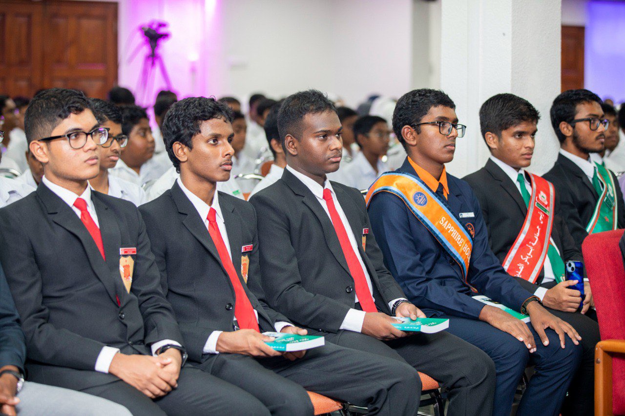 ސްކޫލްތަކުގެ އިމްތިހާނުތައް އަވަސް ނުކުރާ ގޮތަށް ހަމަޖައްސަވަން ރައީސް ނިންމަވައިފި