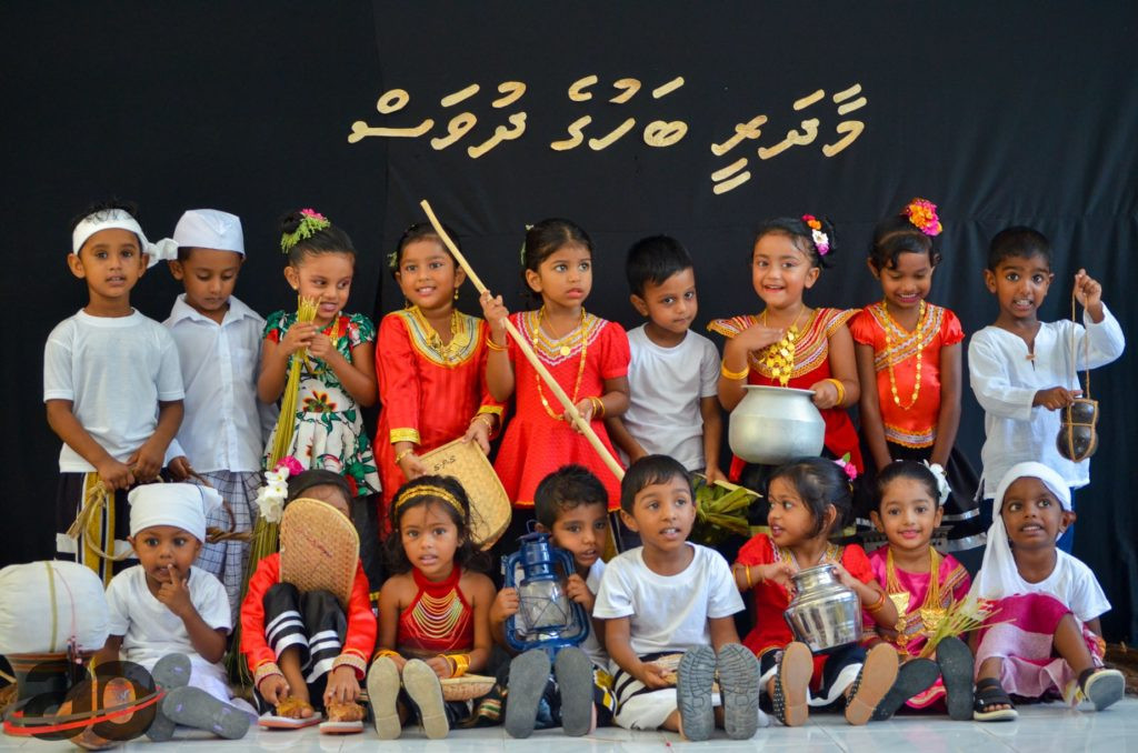 ދިވެހި ބަަހުގެ ދުވަސް ފާހަގަ ކުރުމުގެ ގޮތުން އަތުލިއުމުގެ މުބާރާތެއް ބާއްވަނީ