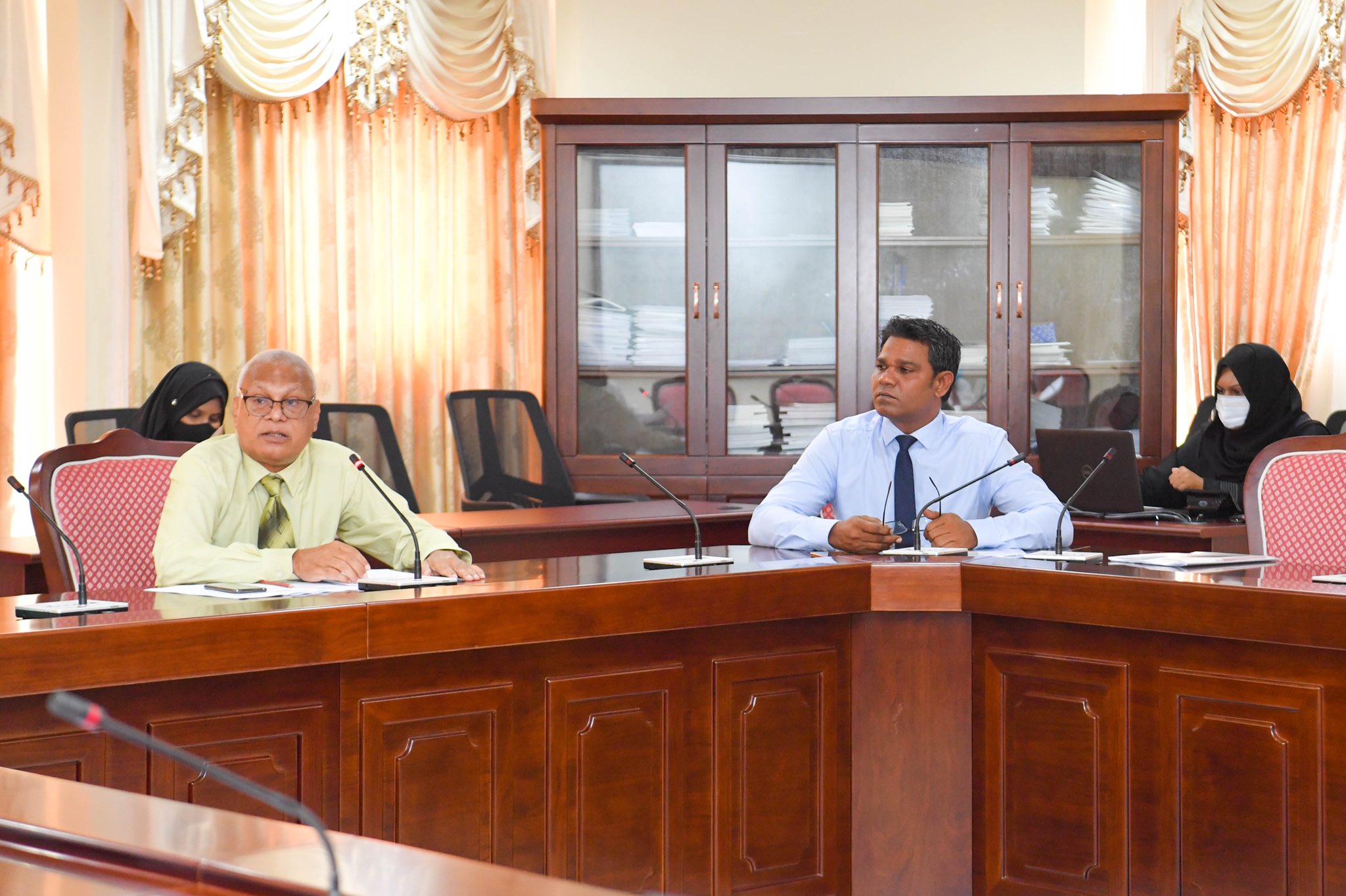 އުމަރާއި ޙަސަން ޞާބިރަށް ރުހުން ދިނުމަށް ކޮމިޓީން ނިންމައިފި