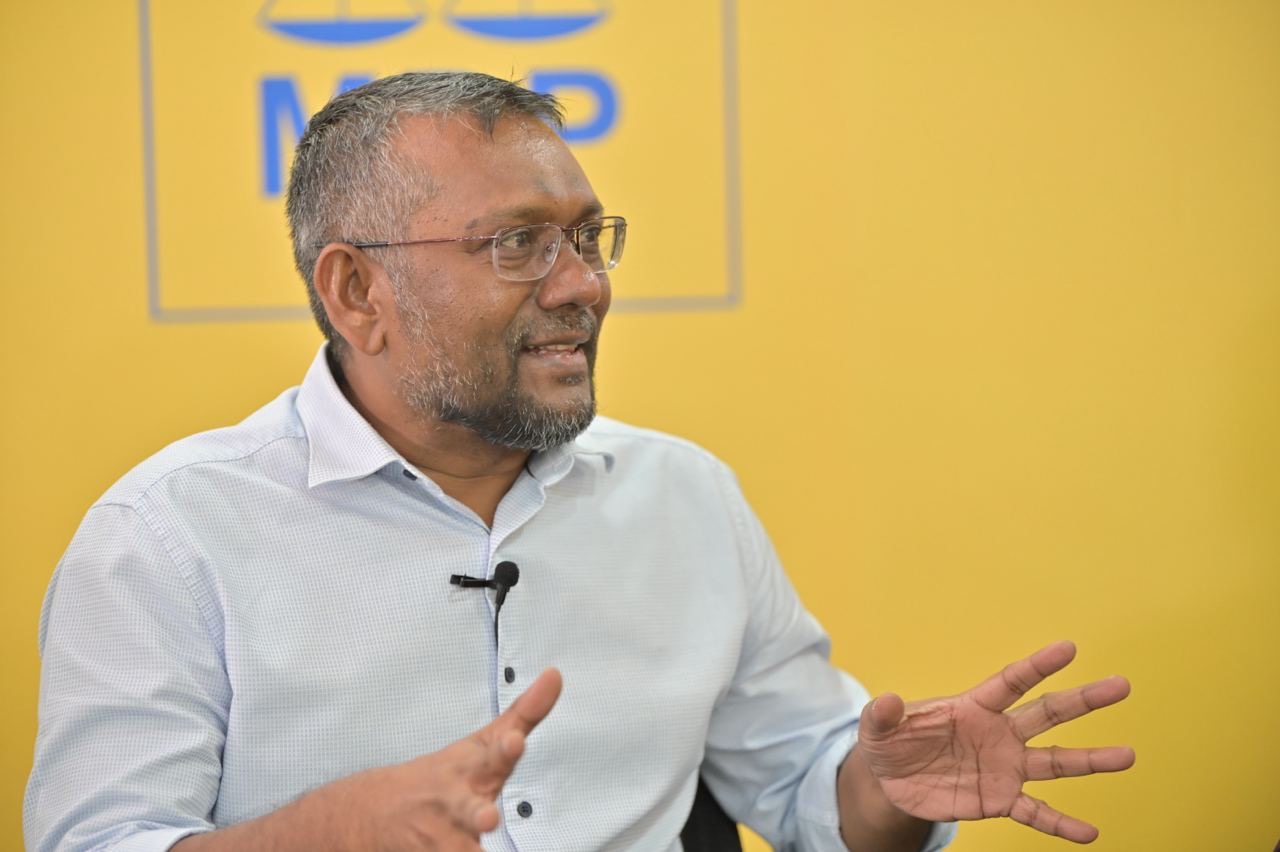 ސިޔާސީ ބޭނުމަށް ހިންގާ ދޮގު ޝަރީޢަތްތައް އަލުން ފެށުމަކީ ހިތާމަހުރި ކަމެއް: ފައްޔާޒު