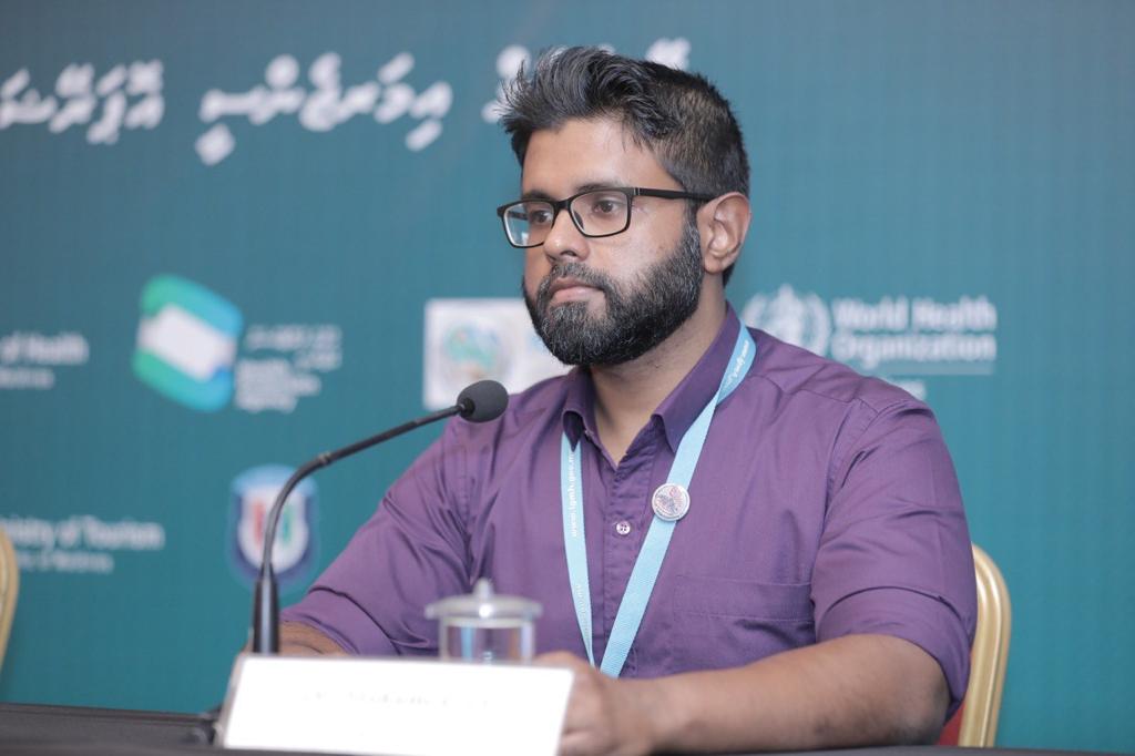 ސިއްހީ ހިދުމަތްތެރިން ކަންބޮޑުވުން ފާޅުކުރުމުން ފިޔަވަޅު އެޅުން ރަނގަޅެއްނޫން: ޑރ. މުހައްމަދު އަލީ