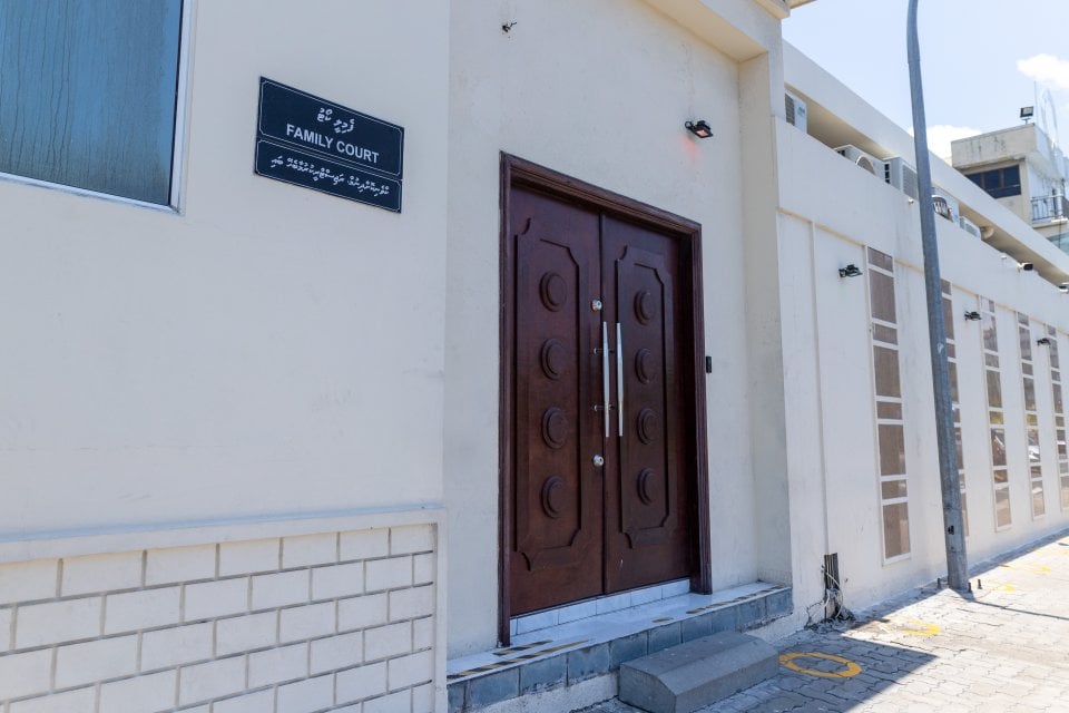 ރުޅިއައިސްގެން ބުނެވުނު ވަރީގެ ލަފްޒުން ވަރިސާބިތު ނުވާކަމަށް ފެމިލީ ކޯޓުން ކަނޑައަޅައިފި