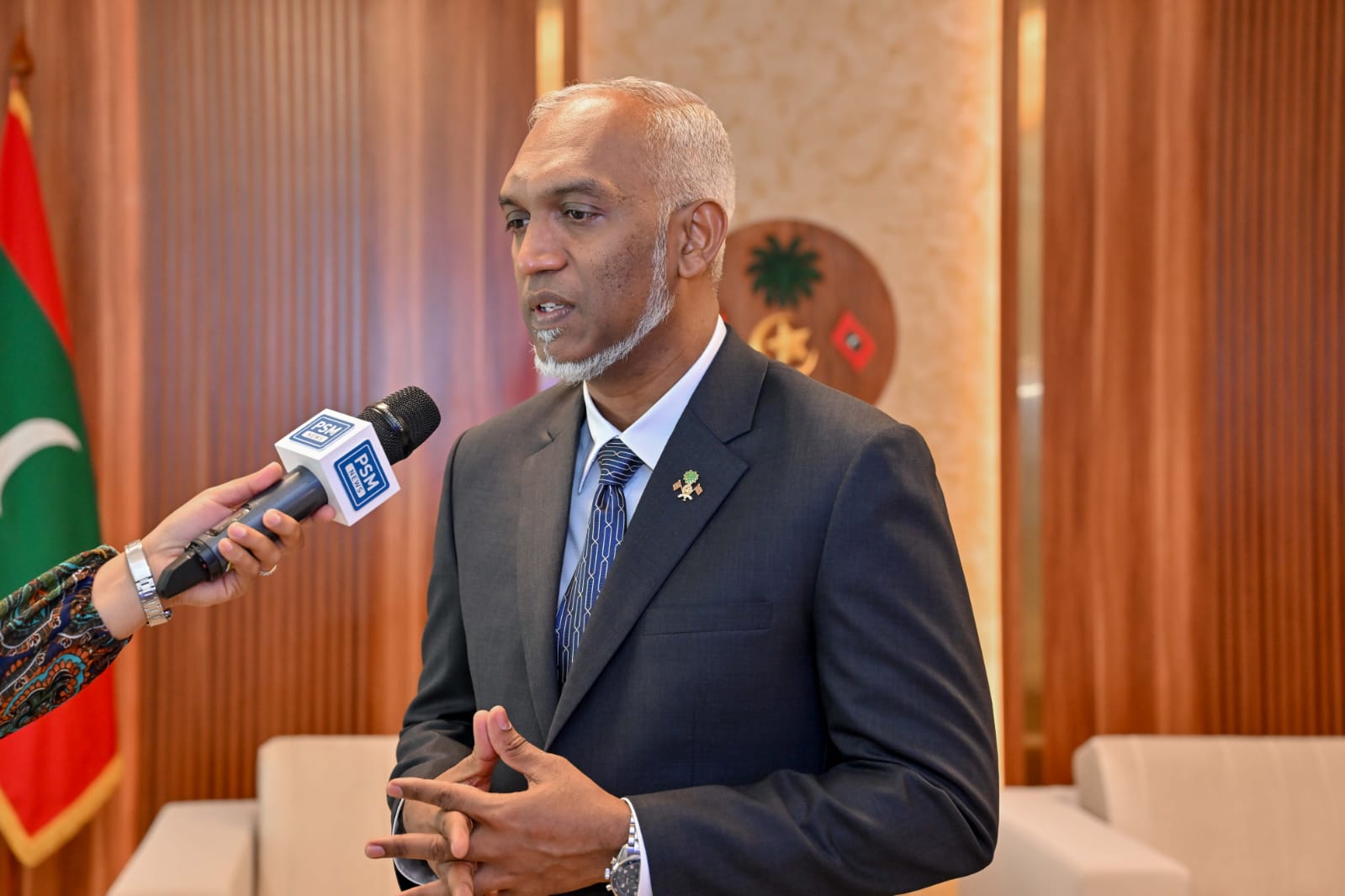 ނޫސްވެރިންގެ މަސައްކަތުން އިންސާފު ޤާއިމްކުރުމަށް ވަަރަށް ބޮޑު އެހީތެރިކަމެެއް ލިބޭ: ރައީސް