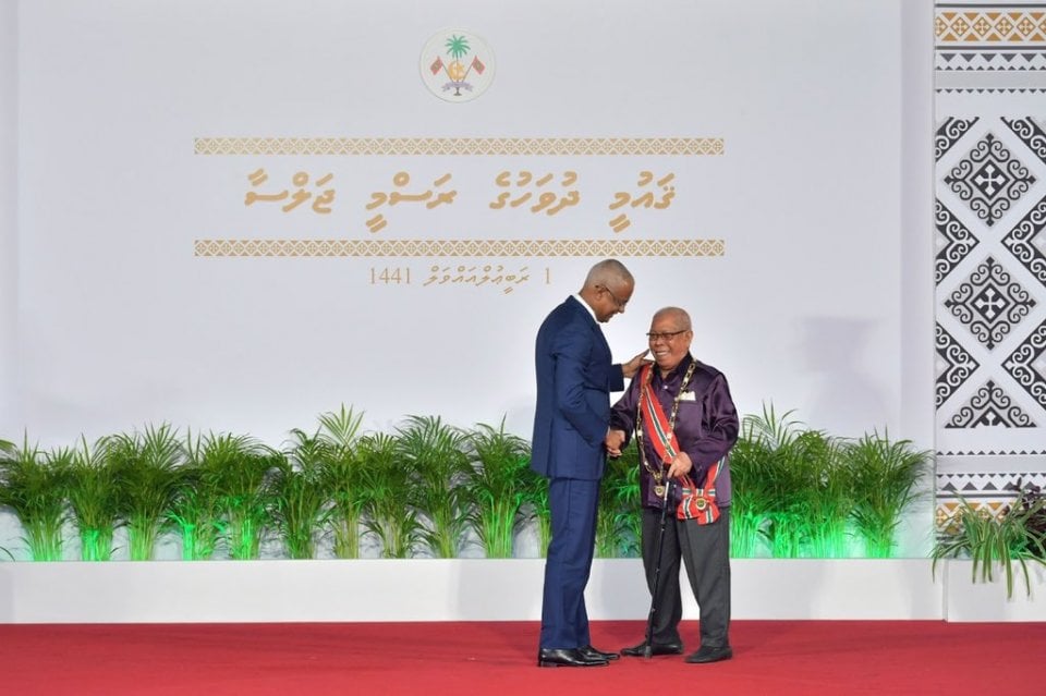 ސަރުކާރުން އަލަށްދޭންފަށާ ދައުލަތަށް ޚިދުމަތްކުރުމުގެ އިނާމަށް ހުށަހެޅުމަށް ހުޅުވާލަނީ