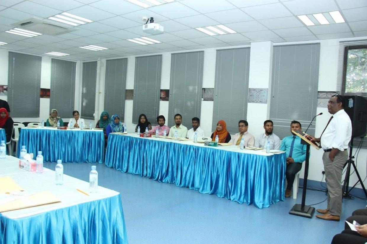 ޕްރިންސިޕަލުންގެ ބައްދަލުވުމެއްގެ ތެރެއިން